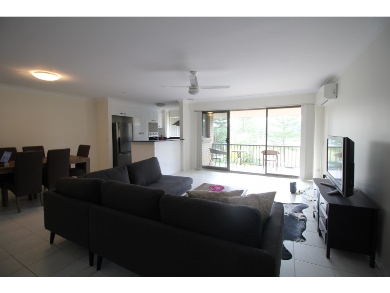 24 Chelsea Avenue, Broadbeach QLD 4218