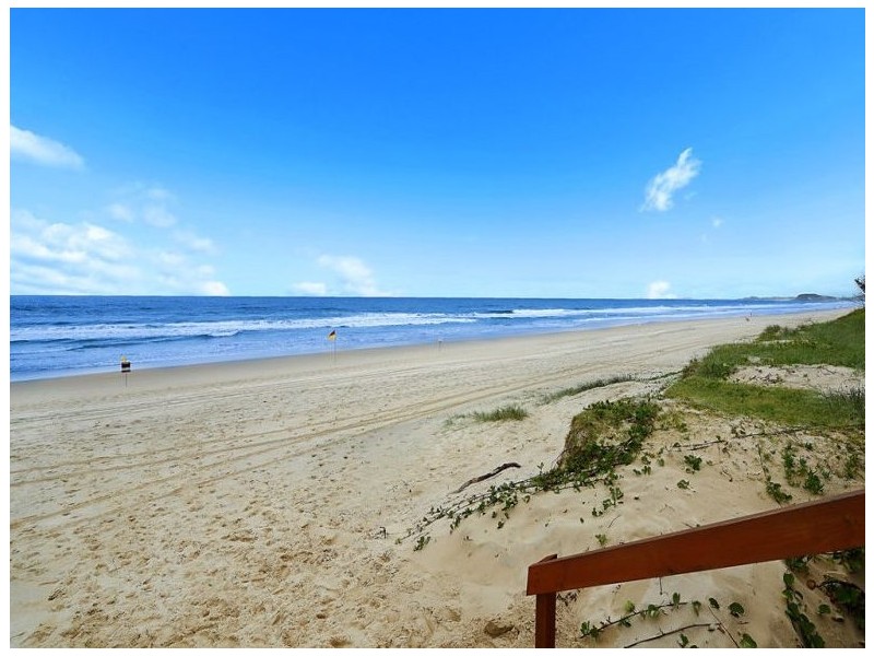 24 Chelsea Avenue, Broadbeach QLD 4218