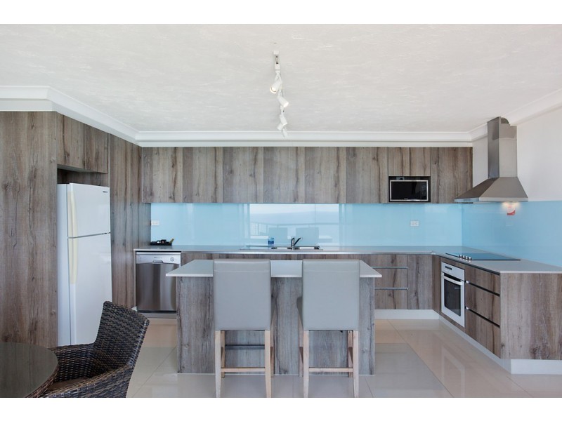 APT 40K ‘Peninsula’ 5 Clifford street, Surfers Paradise QLD 4217