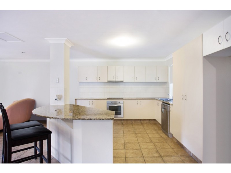 85 Tee Tree Boulevard, Arundel QLD 4214