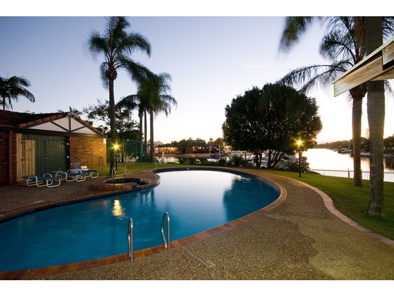 Paradise Waters QLD 4217
