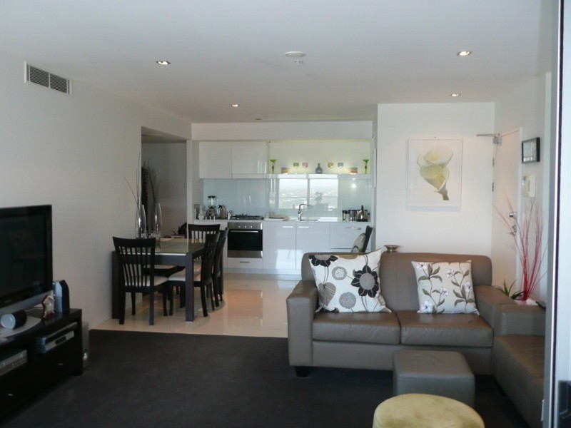 Unit 2110 Q1, 9 Hamilton Avenue, Surfers Paradise QLD 4217