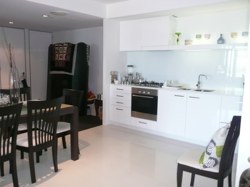 Unit 2110 Q1, 9 Hamilton Avenue, Surfers Paradise QLD 4217