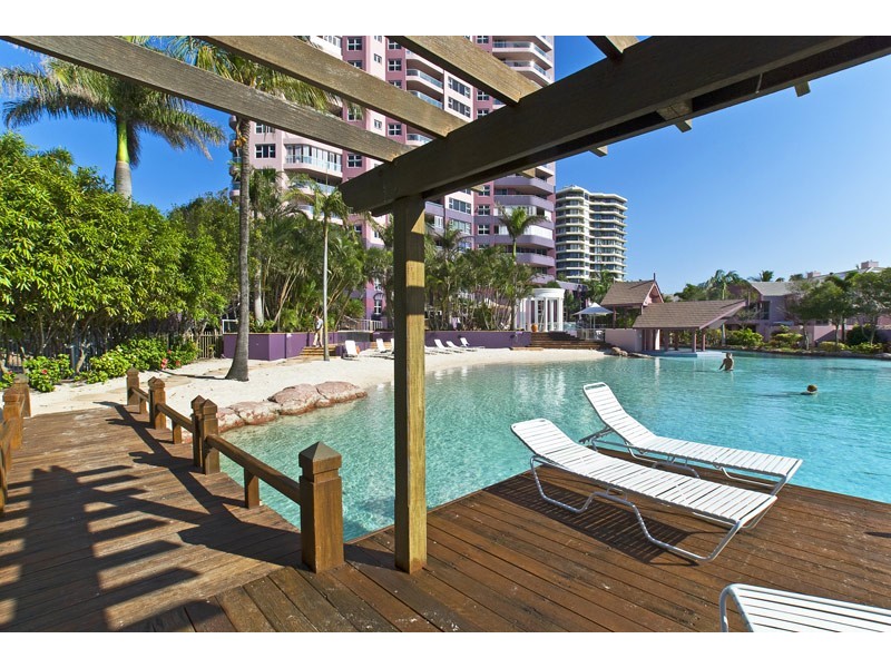 Unit 113 Grand Mariner, 12 Commodore Drive, Paradise Waters QLD 4217