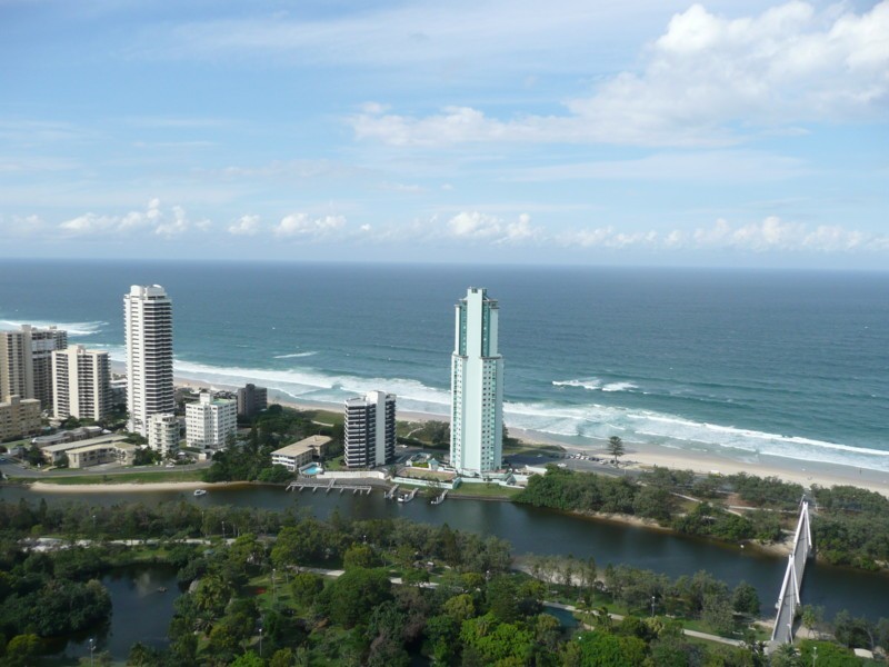 Unit 190 Grand Mariner, 12 Commodore Drive, Paradise Waters QLD 4217