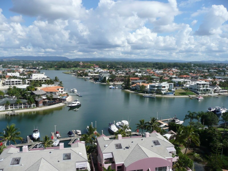 Unit 57 Grand Mariner, 12 Commodore Drive, Paradise Waters QLD 4217