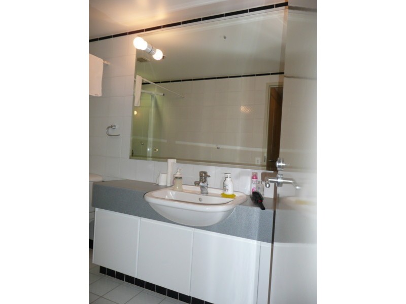 Unit 57 Grand Mariner, 12 Commodore Drive, Paradise Waters QLD 4217