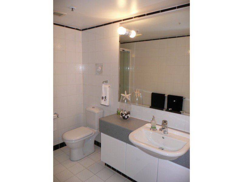 Unit 15 Grand Mariner, 12 Commodore Drive, Paradise Waters QLD 4217