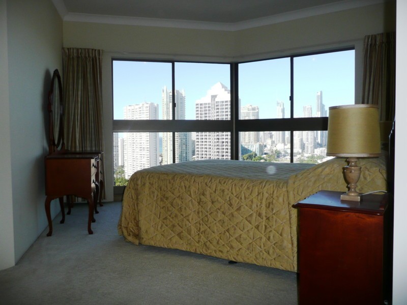 Paradise Waters QLD 4217