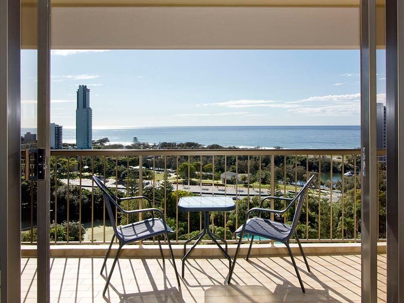 Unit 63 Atlantis West, 2 Admiralty Drive, Paradise Waters QLD 4217