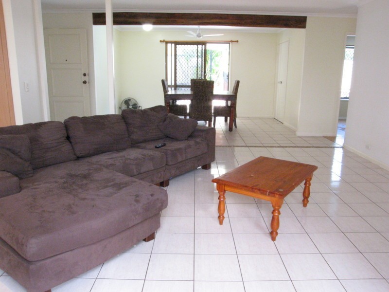 47 Heeb  Street, Bundall QLD 4217