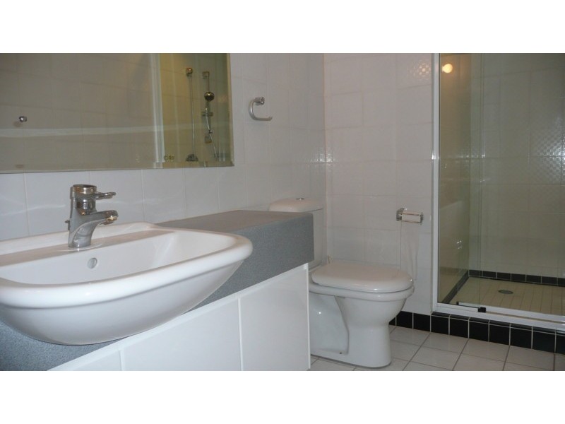 Unit 150 Grand Mariner, 12 Commodore Drive, Paradise Waters QLD 4217