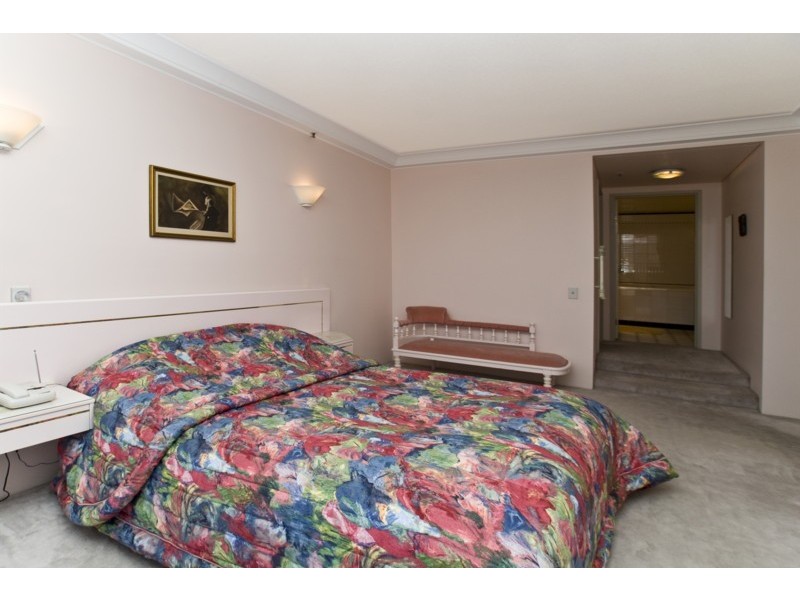 Unit 46 Grand Mariner, 12 Commodore Drive, Paradise Waters QLD 4217