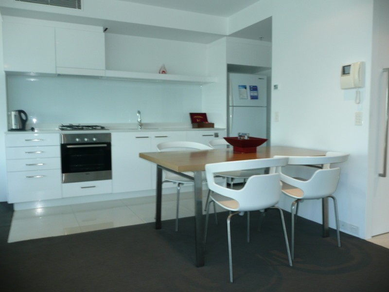 Unit 1008 Q1, 9 Hamilton Avenue, Surfers Paradise QLD 4217