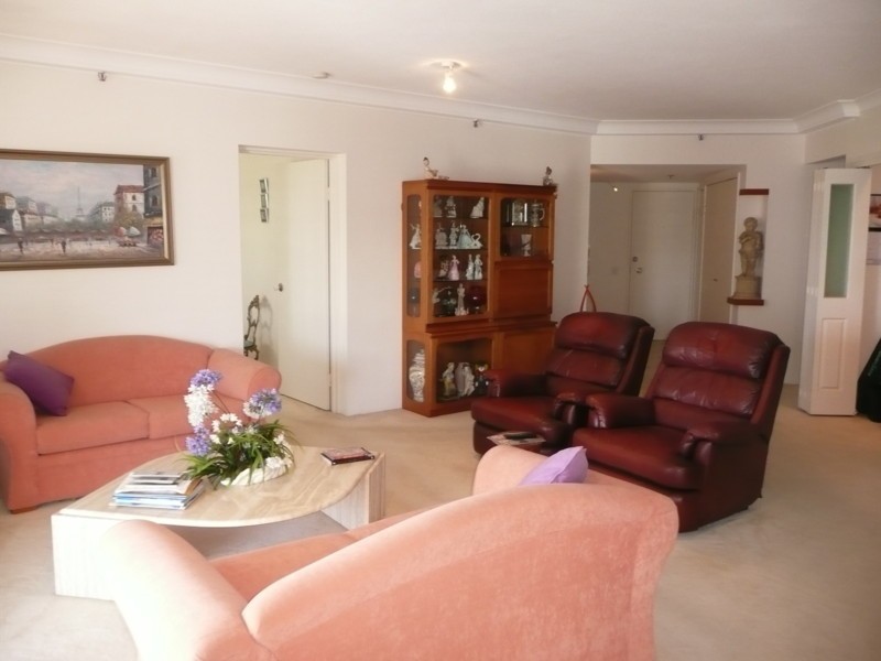Unit 66 Atlantis West, 2 Admiralty Drive, Paradise Waters QLD 4217