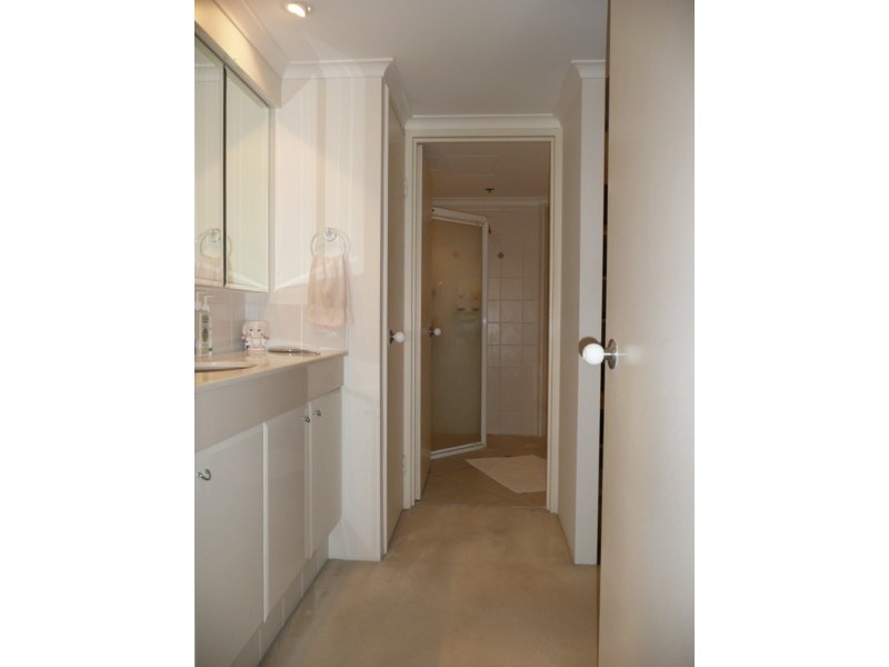 Unit 66 Atlantis West, 2 Admiralty Drive, Paradise Waters QLD 4217