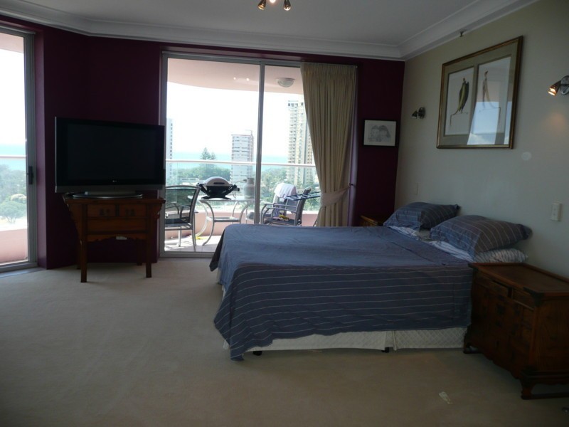 Unit 49 Grand Mariner, 12 Commodore Drive, Paradise Waters QLD 4217