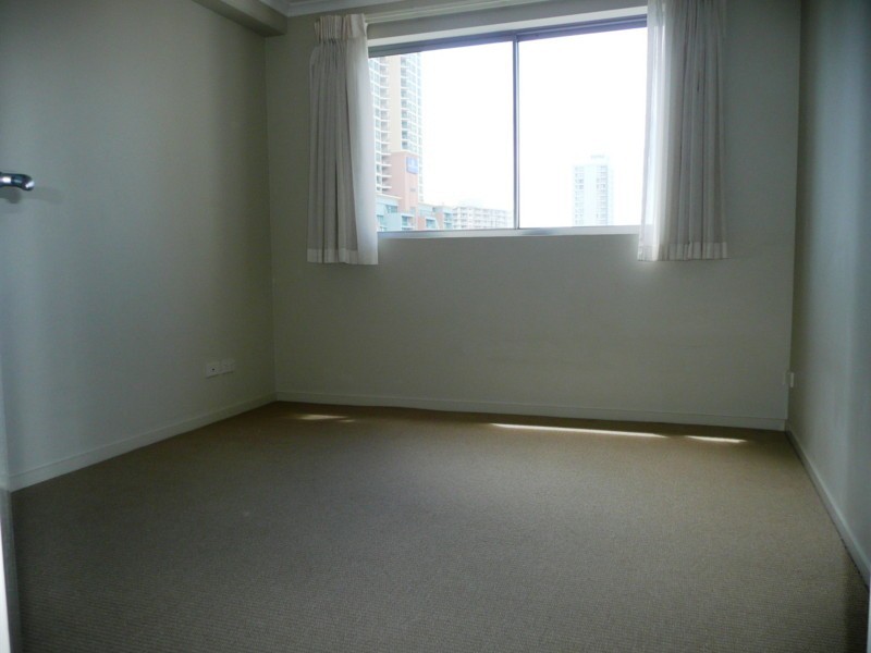 Unit 394 Trilogy North, 21 Cypress Avenue, Surfers Paradise QLD 4217