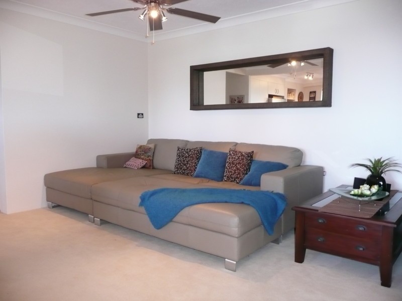 Unit 33 Kings Row Centre, Paradise Waters QLD 4217