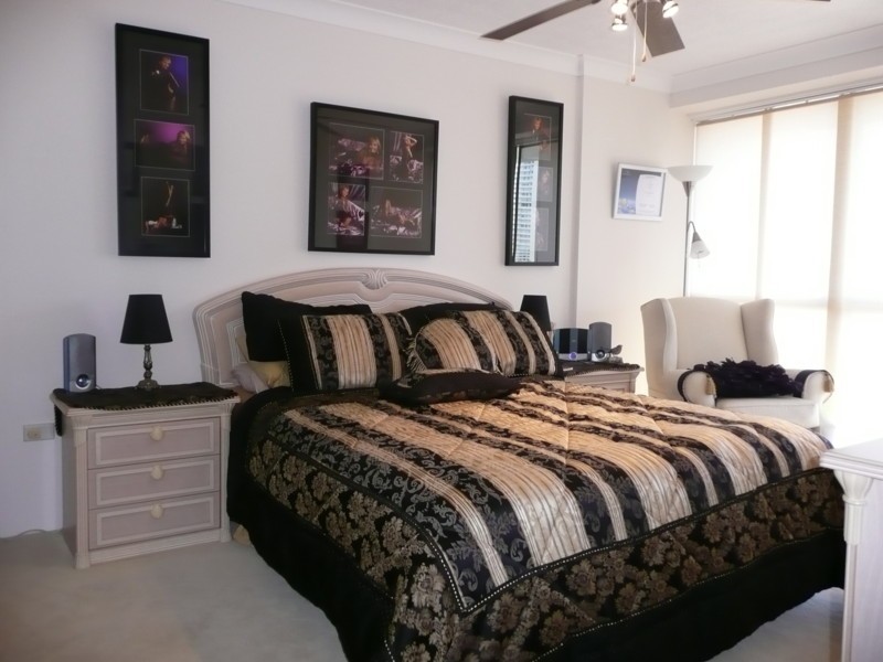 Unit 33 Kings Row Centre, Paradise Waters QLD 4217