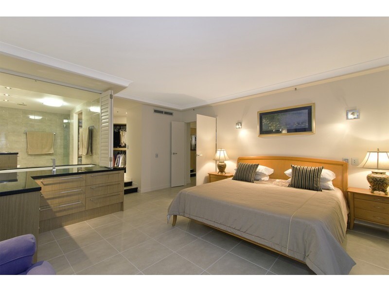 Unit 152 Grand Mariner, 12 Commodore Drive, Paradise Waters QLD 4217