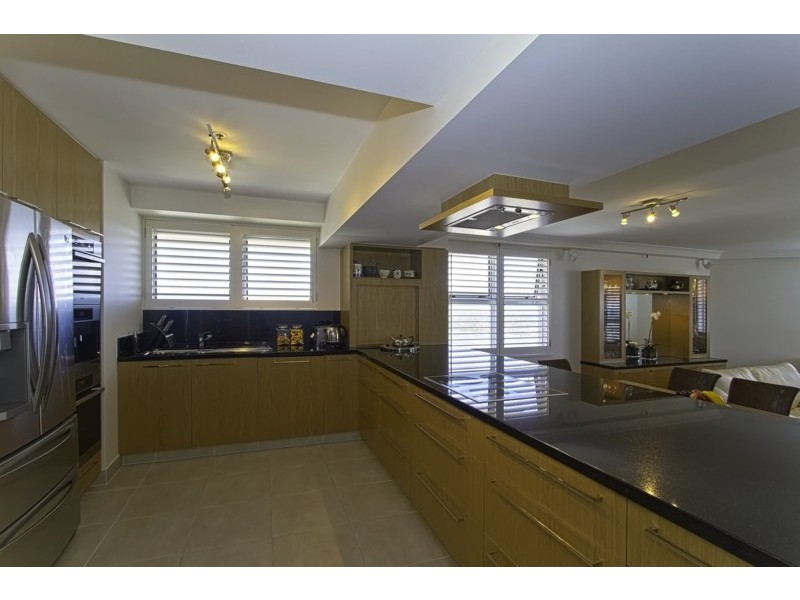 Unit 152 Grand Mariner, 12 Commodore Drive, Paradise Waters QLD 4217