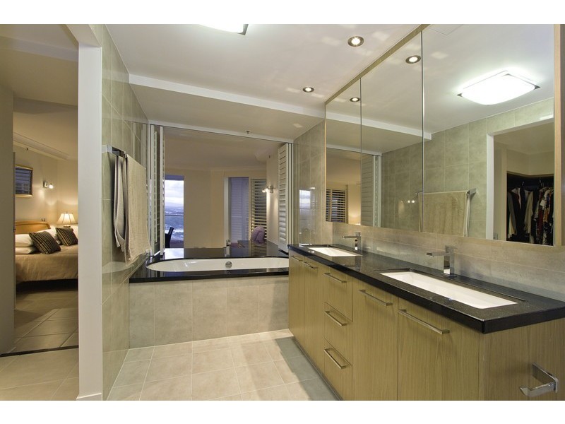 Unit 152 Grand Mariner, 12 Commodore Drive, Paradise Waters QLD 4217