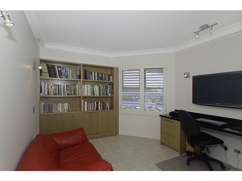 Unit 152 Grand Mariner, 12 Commodore Drive, Paradise Waters QLD 4217