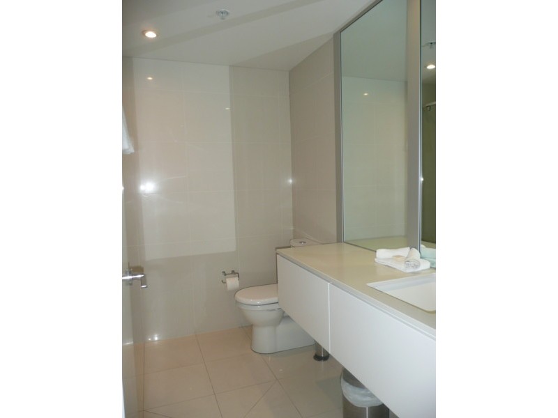 Unit 1001 Q1, 9 Hamilton Avenue, Surfers Paradise QLD 4217