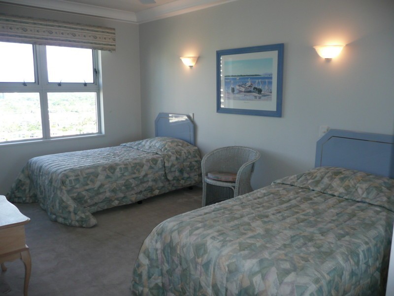 Unit 115 Grand Mariner, 12 Commodore Drive, Paradise Waters QLD 4217