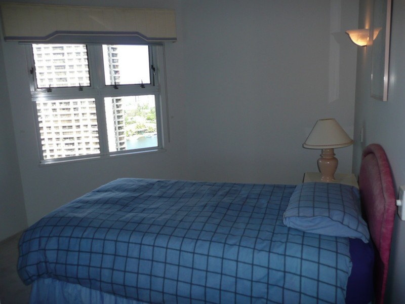 Unit 115 Grand Mariner, 12 Commodore Drive, Paradise Waters QLD 4217