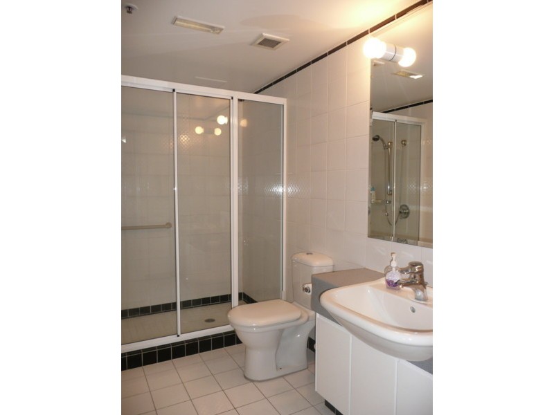 Unit 115 Grand Mariner, 12 Commodore Drive, Paradise Waters QLD 4217