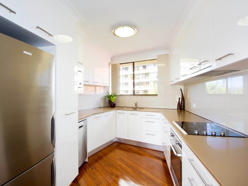 Unit 9 Kings Row North, 22 Commodore Drive, Paradise Waters QLD 4217
