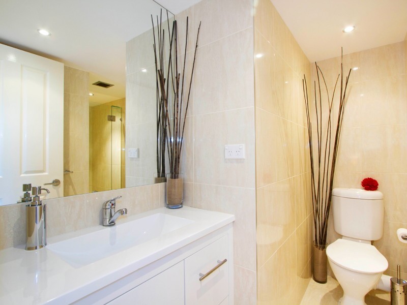 Unit 9 Kings Row North, 22 Commodore Drive, Paradise Waters QLD 4217