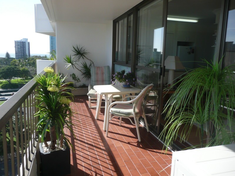 Unit 25 Kings Row South, 18 Commodore Drive, Paradise Waters QLD 4217