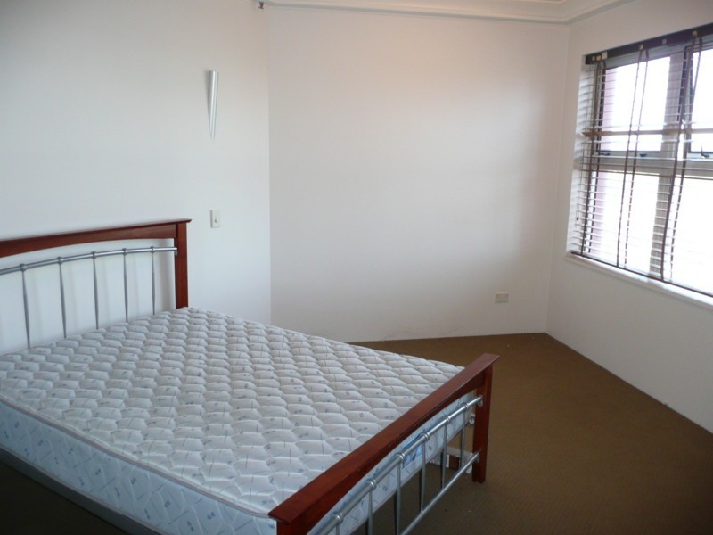 Unit 124 Grand Mariner, 12 Commodore Drive, Paradise Waters QLD 4217