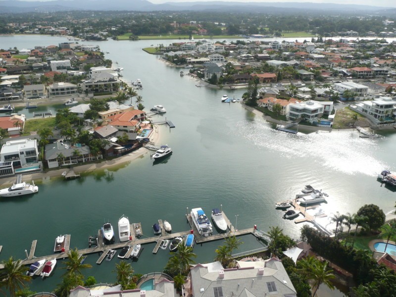 Unit 124 Grand Mariner, 12 Commodore Drive, Paradise Waters QLD 4217