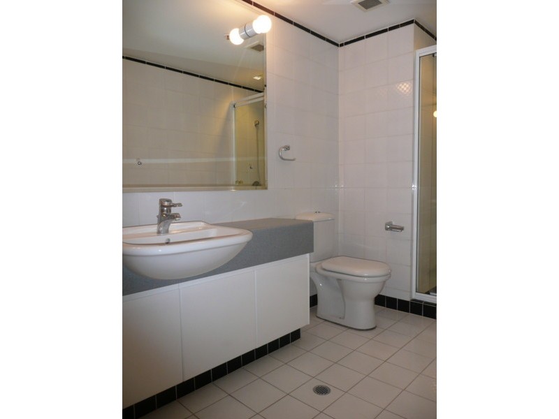 Unit 145 Grand Mariner, 12 Commodore Drive, Paradise Waters QLD 4217