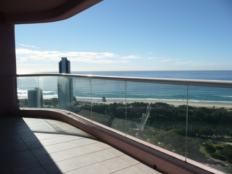 Unit 145 Grand Mariner, 12 Commodore Drive, Paradise Waters QLD 4217