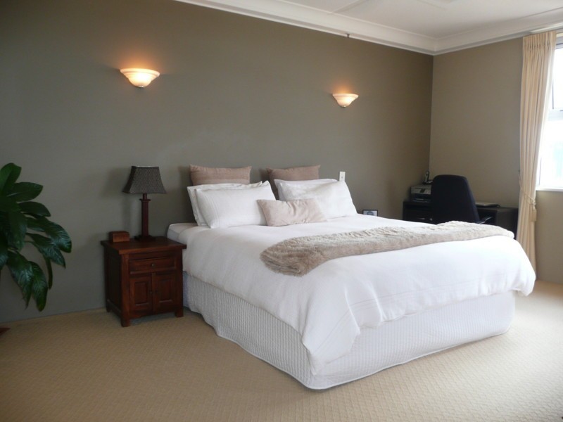 Paradise Waters QLD 4217