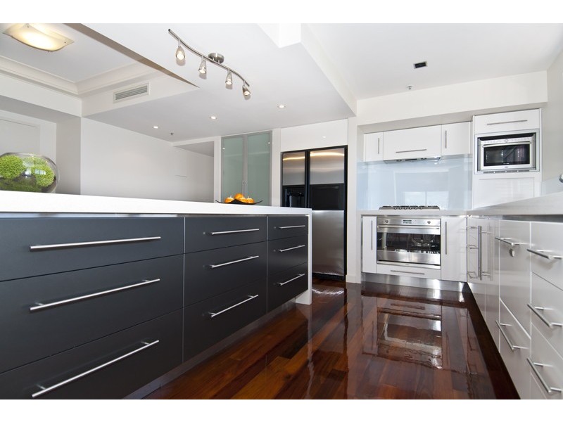 Unit 187 Grand Mariner, 12 Commodore Drive, Paradise Waters QLD 4217