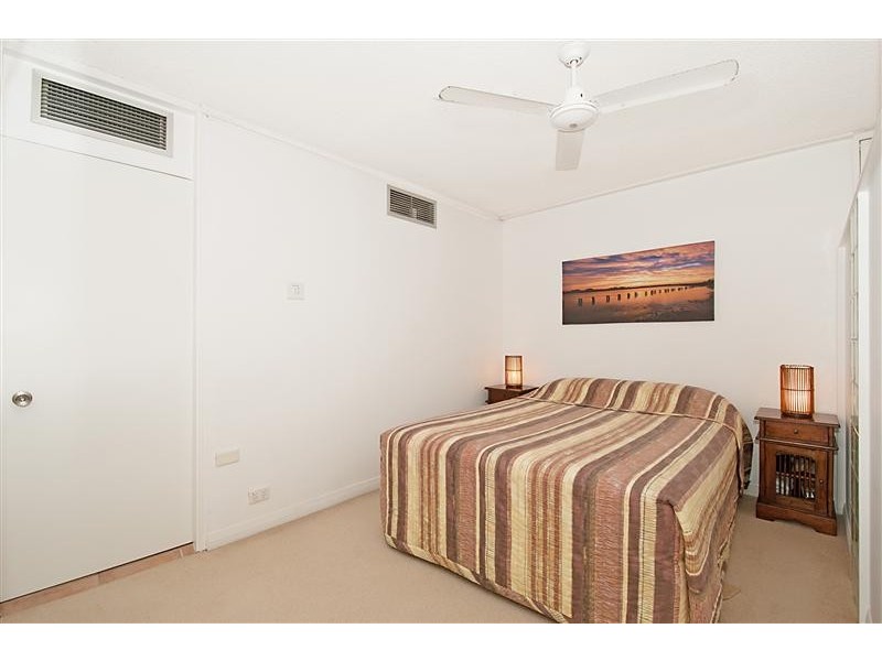 Unit 1104 Chateau Beachside, 44 The Esplanade, Surfers Paradise QLD 4217