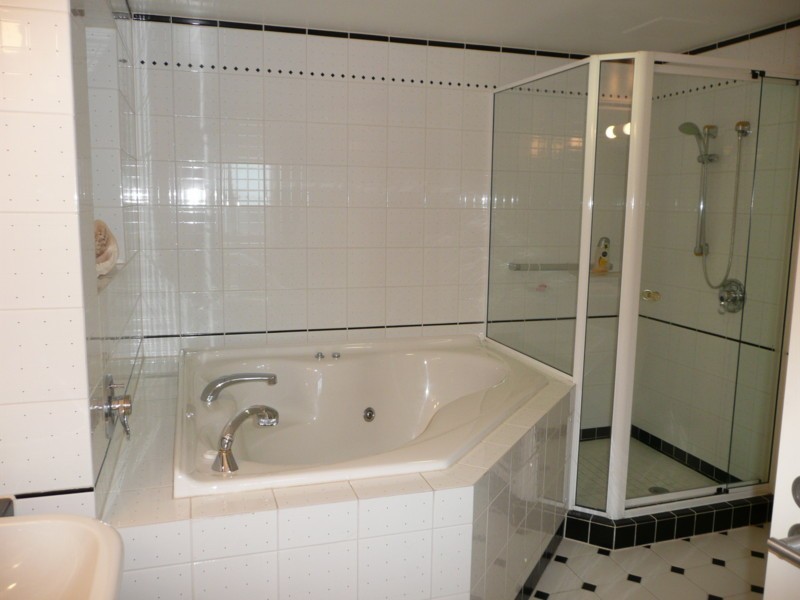Unit 95 Grand Mariner, 12 Commodore Drive, Paradise Waters QLD 4217