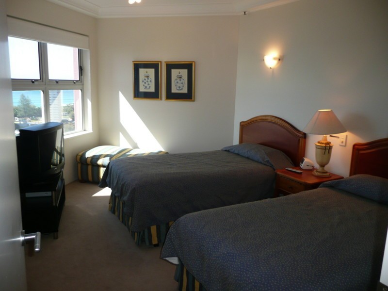 Unit 95 Grand Mariner, 12 Commodore Drive, Paradise Waters QLD 4217