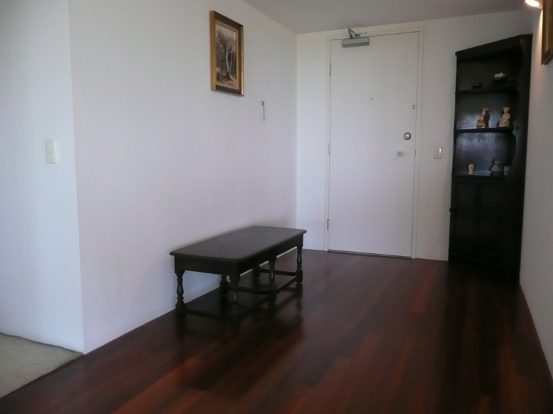 Unit 27 Atlantis East, 2 Admiralty Drive, Paradise Waters QLD 4217