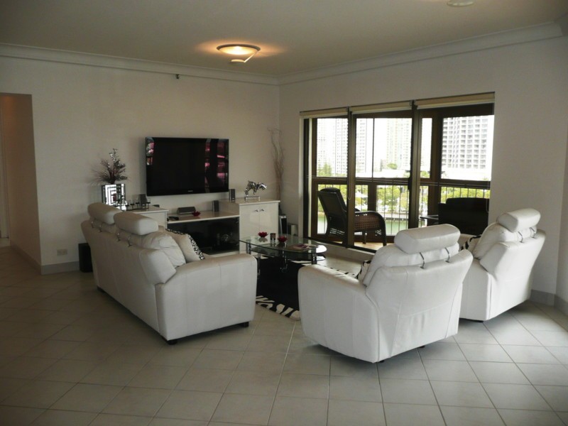 Unit 47 Atlantis West, 2 Admiralty Drive, Paradise Waters QLD 4217
