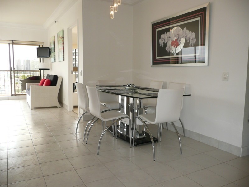 Unit 47 Atlantis West, 2 Admiralty Drive, Paradise Waters QLD 4217