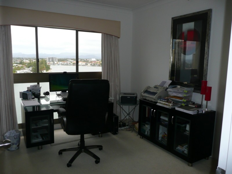 Unit 47 Atlantis West, 2 Admiralty Drive, Paradise Waters QLD 4217