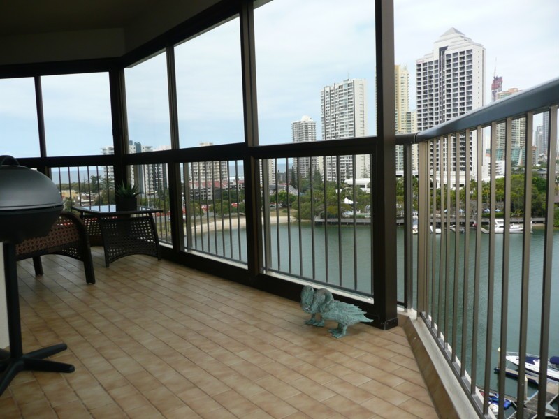 Unit 47 Atlantis West, 2 Admiralty Drive, Paradise Waters QLD 4217