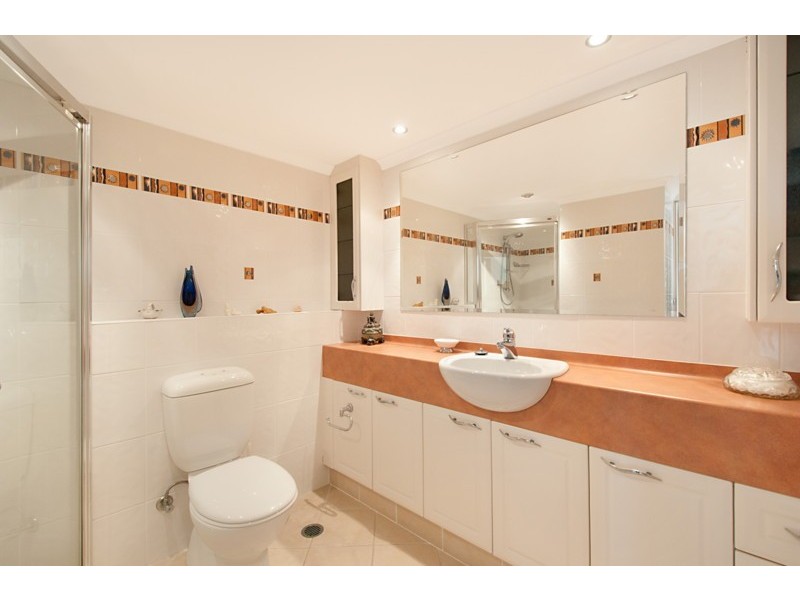 Unit 18 The Nelson, 5 Admiralty Drive, Paradise Waters QLD 4217